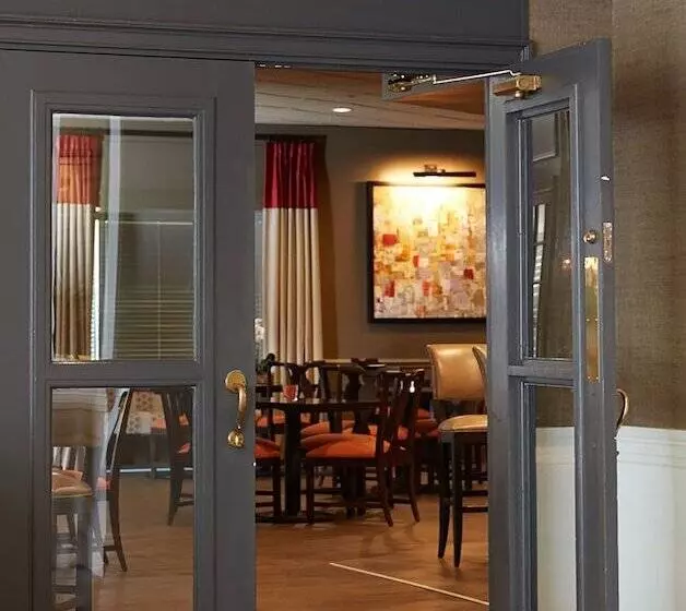 בית מלון כפרי Ethan Allen