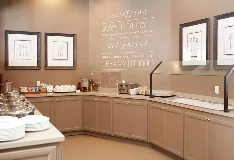 בית מלון כפרי Ethan Allen