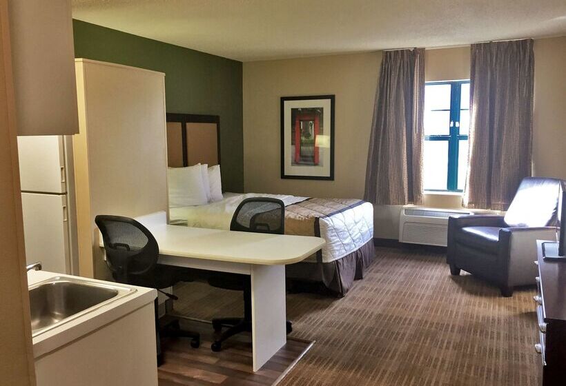 Отель Extended Stay America Suites  Detroit  Madison Heights