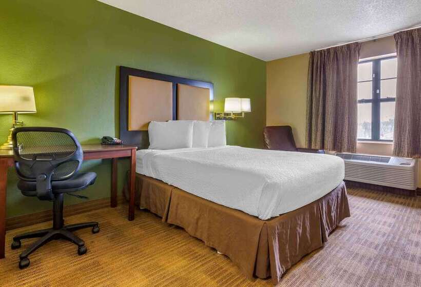 Отель Extended Stay America Select Suites Phoenix Deer Valley