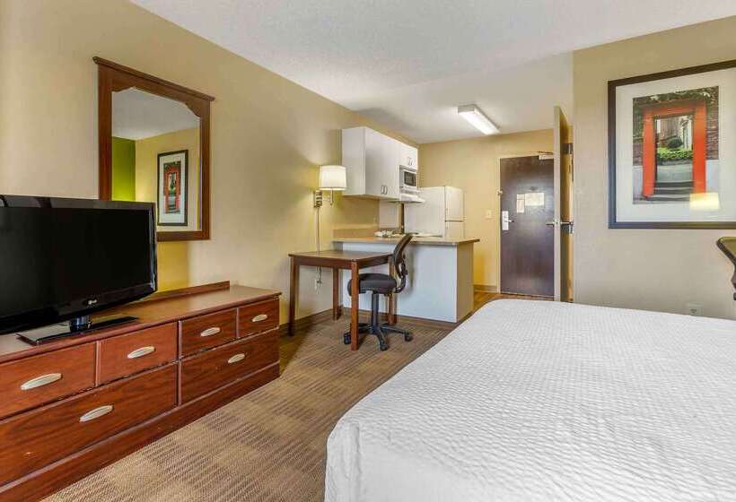 Отель Extended Stay America Select Suites Phoenix Deer Valley