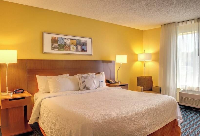 هتل Fairfield Inn By Marriott Las Cruces