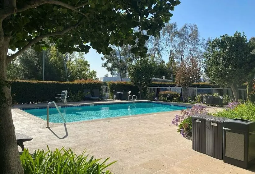 Surestay Hotel By Best Western Ontario Airport