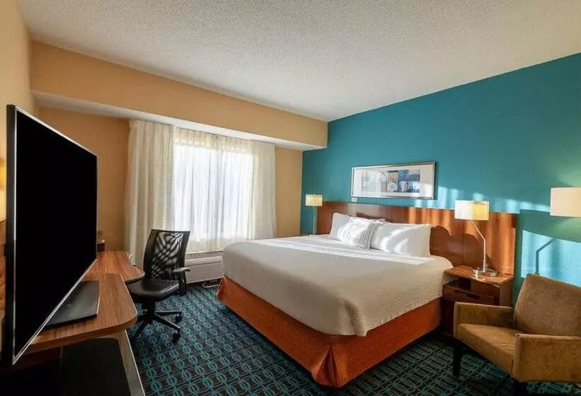 Отель Fairfield Inn Richmond Chester