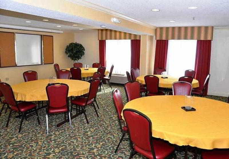 فندق Fairfield Inn & Suites By Marriott Atlanta Vinings/galleria