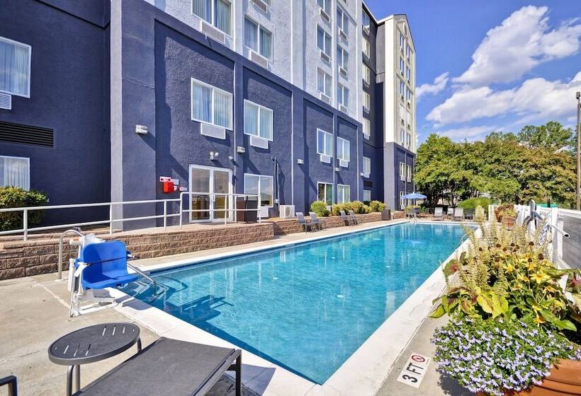 فندق Fairfield Inn & Suites By Marriott Atlanta Vinings/galleria