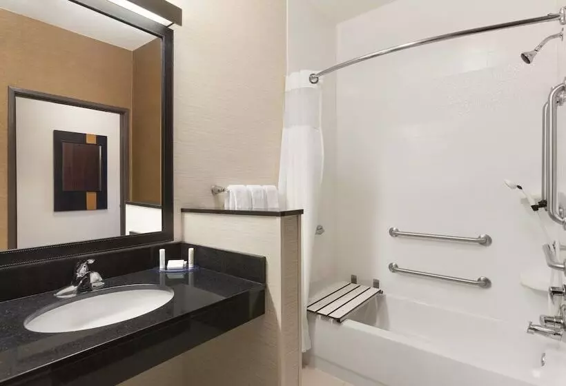 هتل Fairfield Inn & Suites By Marriott Mankato