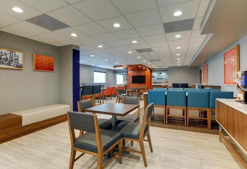 فندق Holiday Inn Express Kenner   New Orleans Airport, An Ihg