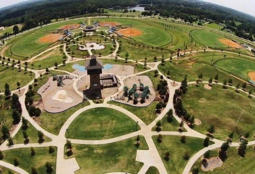 בית מלון כפרי Holiday Inn Spartanburg Northwest