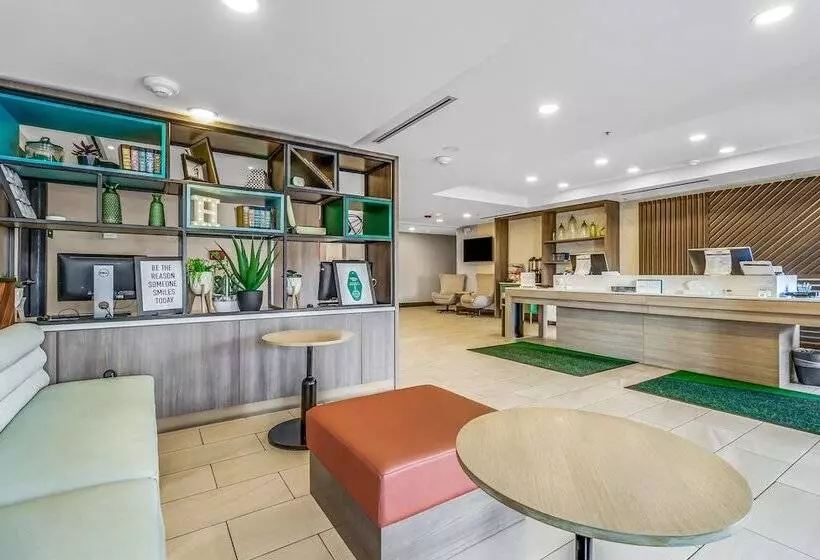 Отель Holiday Inn Spartanburg Northwest