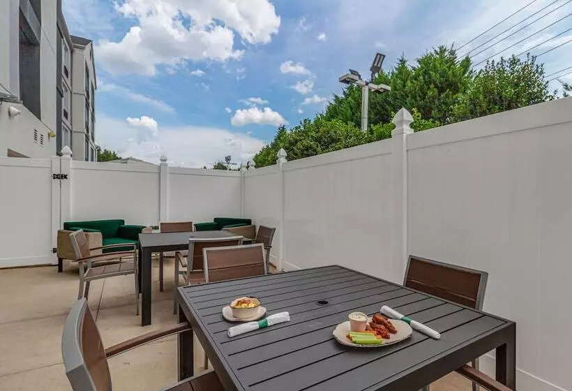 Отель Holiday Inn Spartanburg Northwest