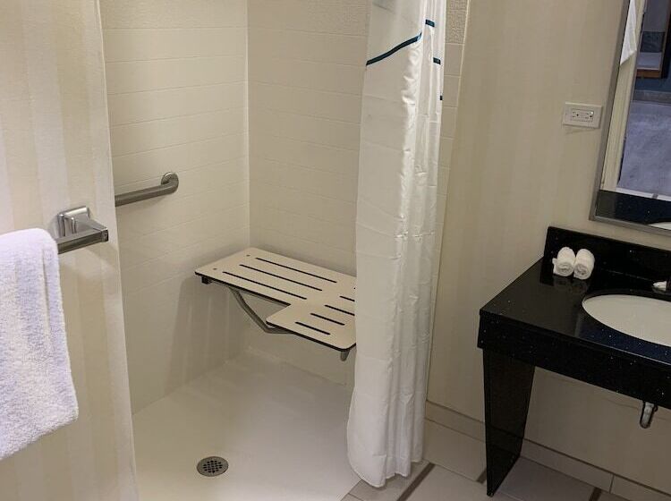 Hôtel Hometowne Studios By Red Roof East Lansing   Okemos