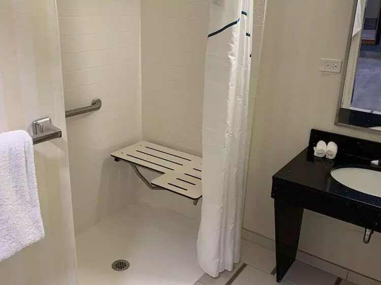 호텔 Hometowne Studios By Red Roof East Lansing   Okemos