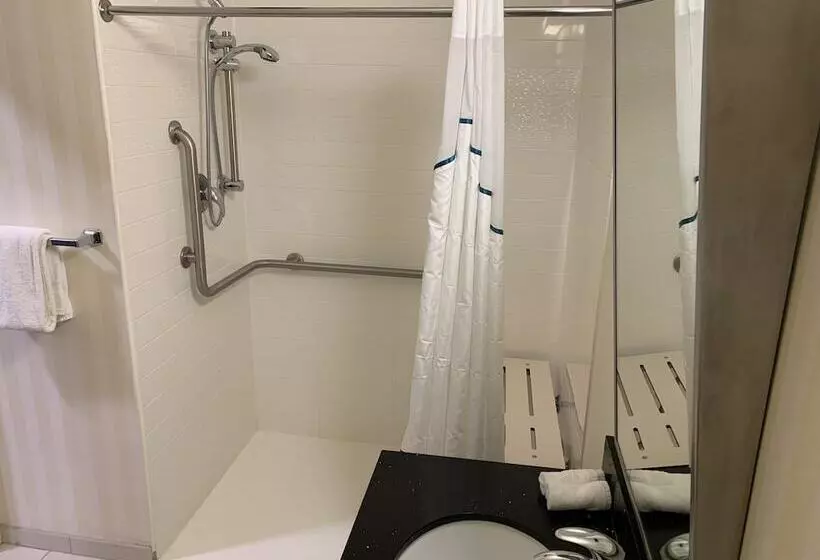 호텔 Hometowne Studios By Red Roof East Lansing   Okemos