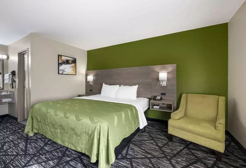 هتل Quality Inn