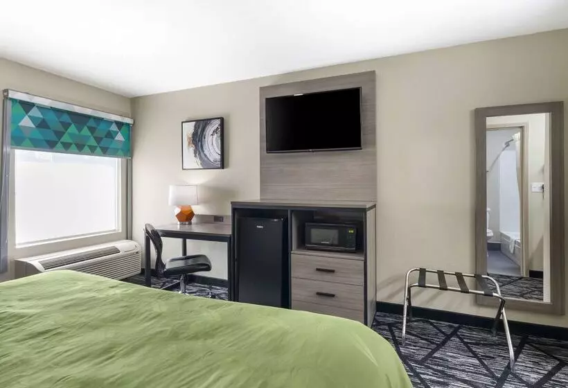هتل Quality Inn