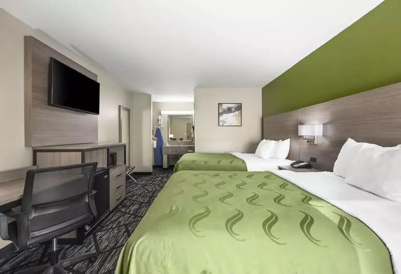 هتل Quality Inn