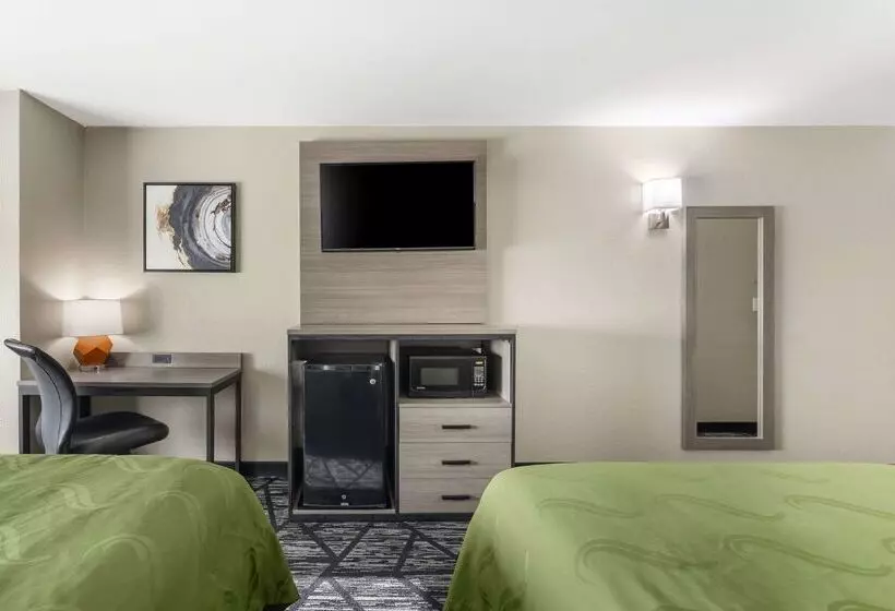هتل Quality Inn