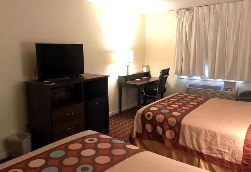 Отель Super 8 By Wyndham Plover Stevens Point Area