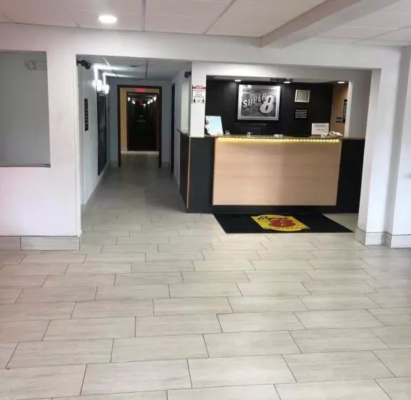 Отель Super 8 By Wyndham Plover Stevens Point Area