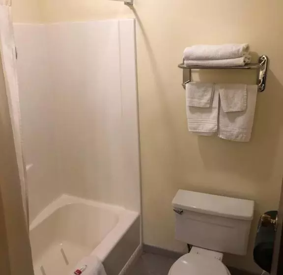 Отель Super 8 By Wyndham Plover Stevens Point Area