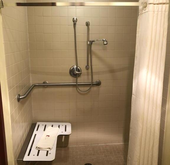 فندق Super 8 By Wyndham Plover Stevens Point Area