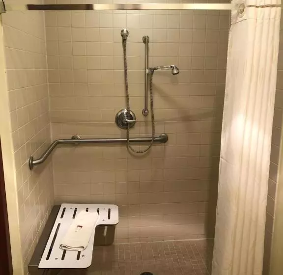 Отель Super 8 By Wyndham Plover Stevens Point Area