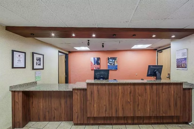 Motel 6oak Creek, Wi