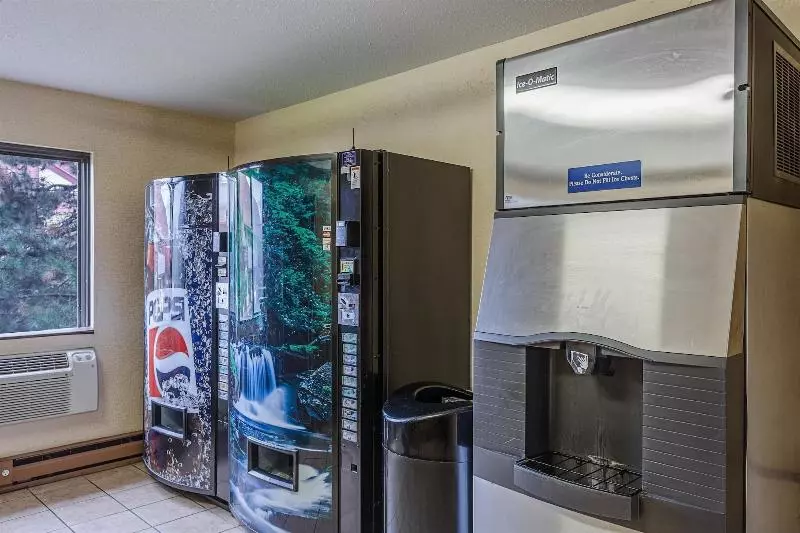 Motel 6oak Creek, Wi