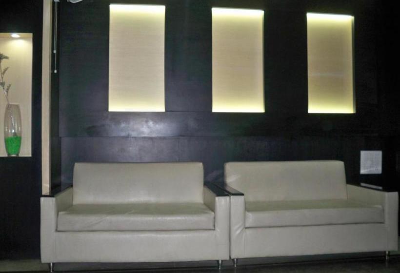 旅馆 Green Wood Inn An Executive