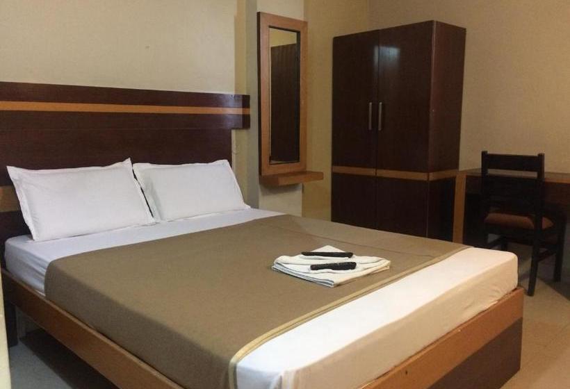 הוסטל Green Wood Inn An Executive