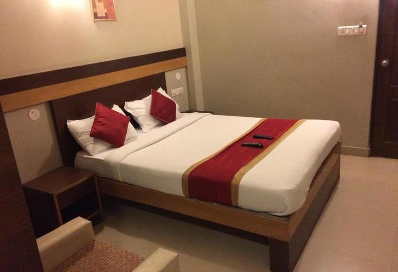 旅馆 Green Wood Inn An Executive