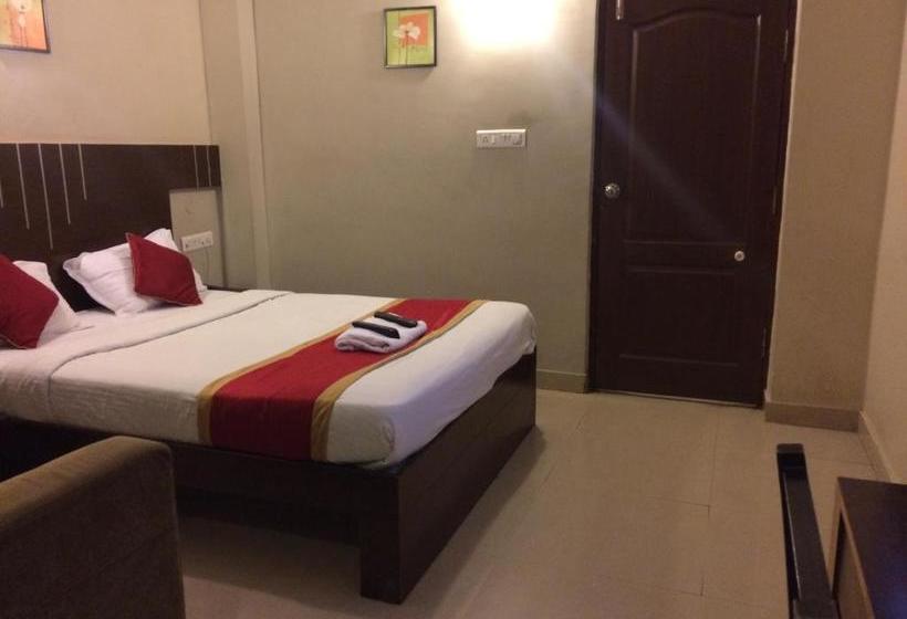 הוסטל Green Wood Inn An Executive