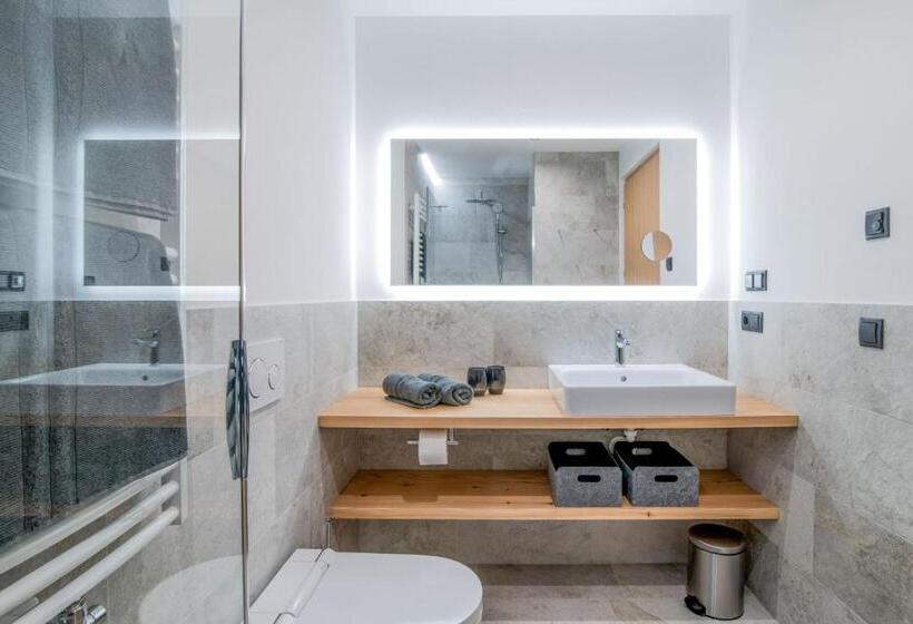 Отель Chalet & Appartement Zingerlehof Trens