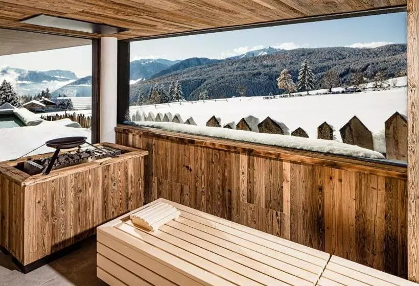 Hotelli Alpine Spa Resort Sonnenberg