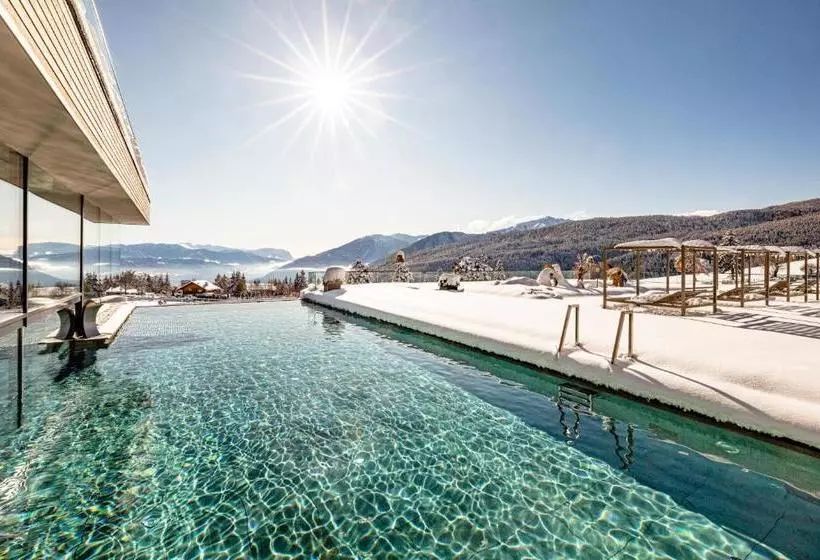 Hotelli Alpine Spa Resort Sonnenberg