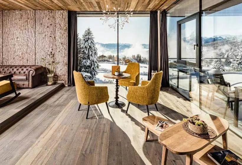 Hotelli Alpine Spa Resort Sonnenberg