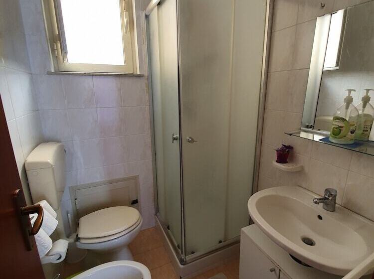 تختخواب و صبحانه Al Baglio Di Maqueda