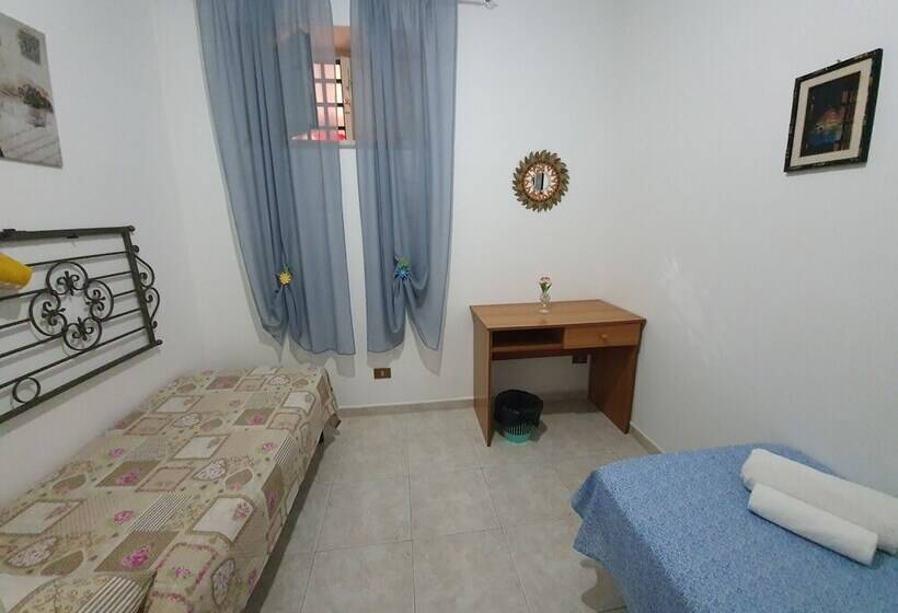 تختخواب و صبحانه Al Baglio Di Maqueda