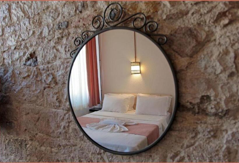 تختخواب و صبحانه Olea Leya Boutique