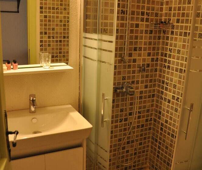 تختخواب و صبحانه Olea Leya Boutique