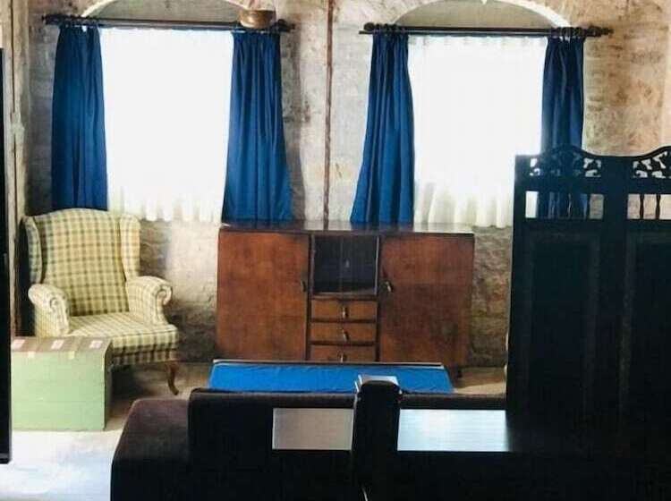 تختخواب و صبحانه Olea Leya Boutique