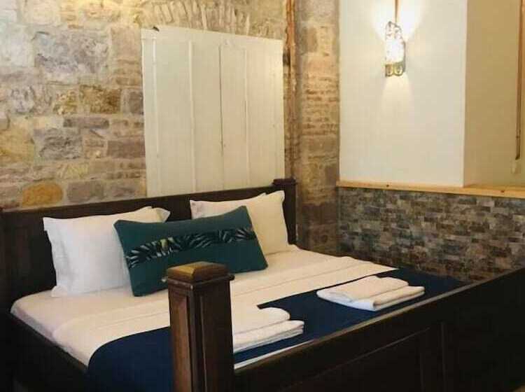 تختخواب و صبحانه Olea Leya Boutique