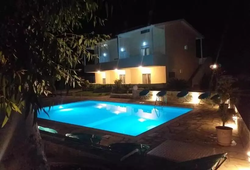 Caretta Village