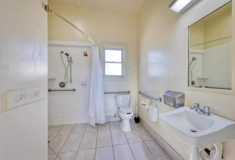 Hi San Francisco Fisherman's Wharf Hostel