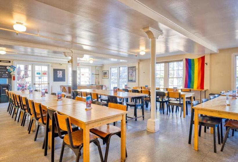 Hi San Francisco Fisherman's Wharf Hostel