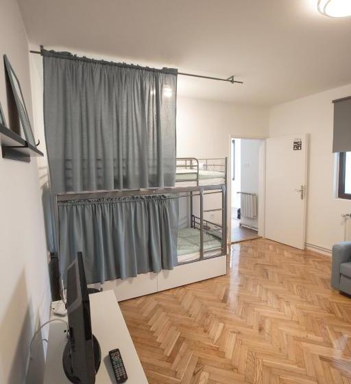 Hostel Wanderlust Osijek