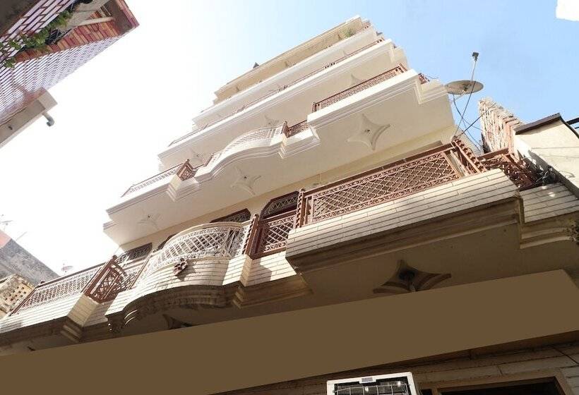 בית מלון כפרי Amrit Guest House By Oyo Rooms