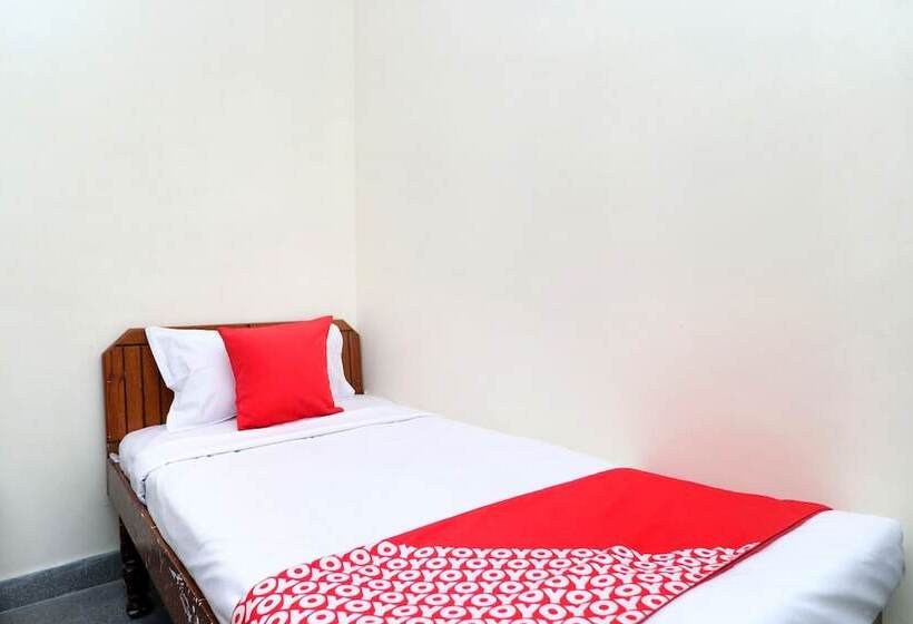 בית מלון כפרי Amrit Guest House By Oyo Rooms