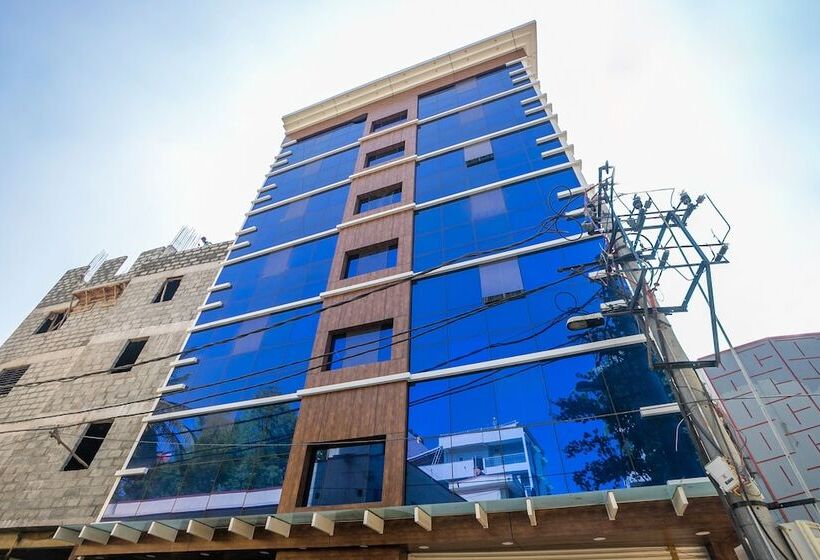 Hotelli Super Capital O Boulevard Elite Madiwala Near Ragigudda Sri Prasanna Anjanayeswamy Temple